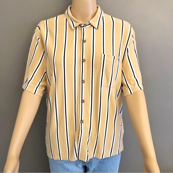 Double Zero Tops - Double Zero Pastel Yellow Stripes Short Sleeves Button Down Shirt Blouse. Medium